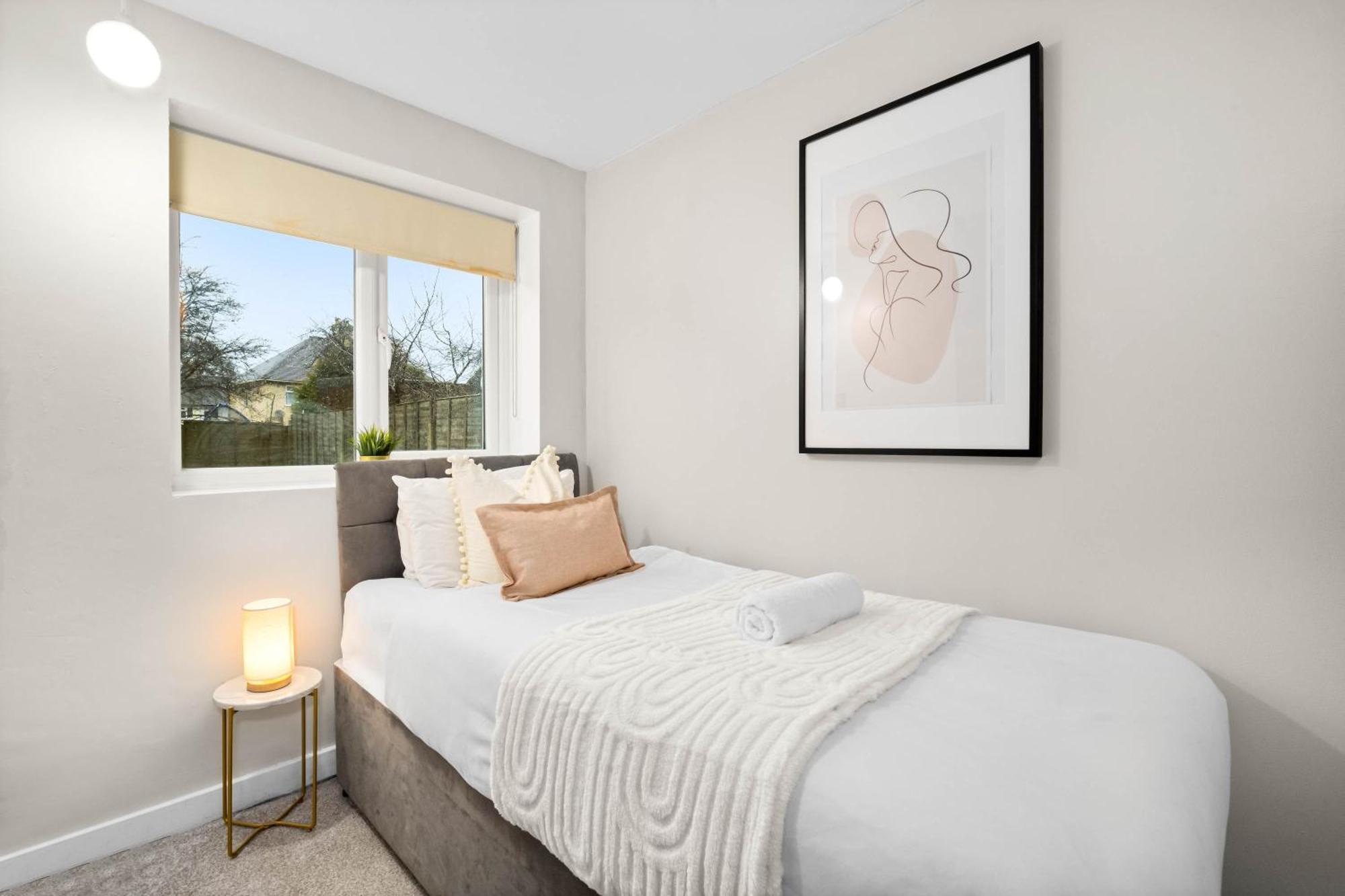 5 Bedrooms - 5 Bathrooms - Parking - Garden - 376 * Birmingham