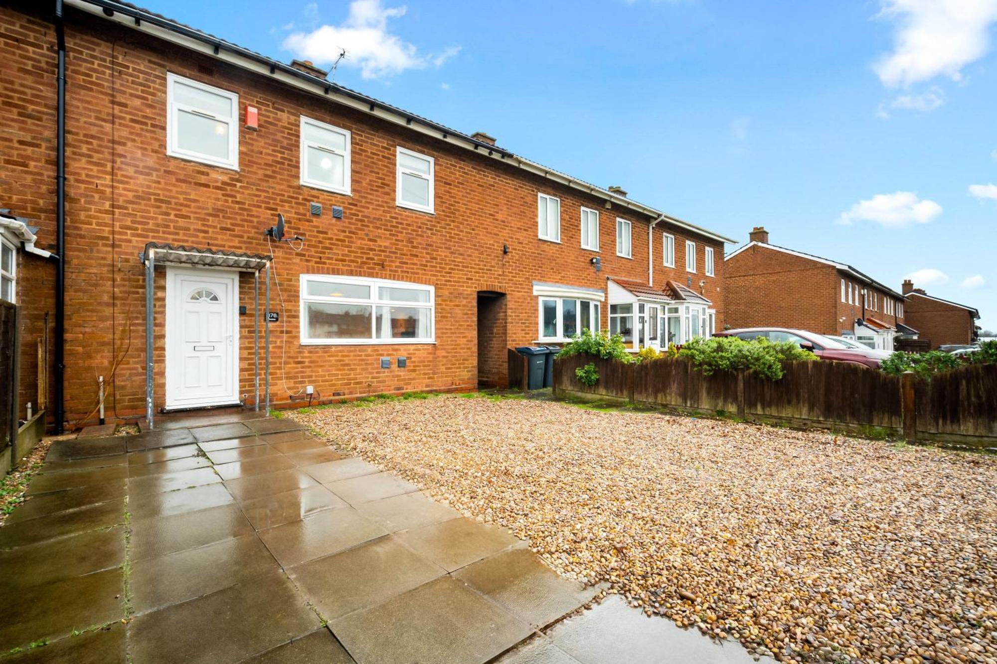 5 Bedrooms - 5 Bathrooms - Parking - Garden - 376 Birmingham